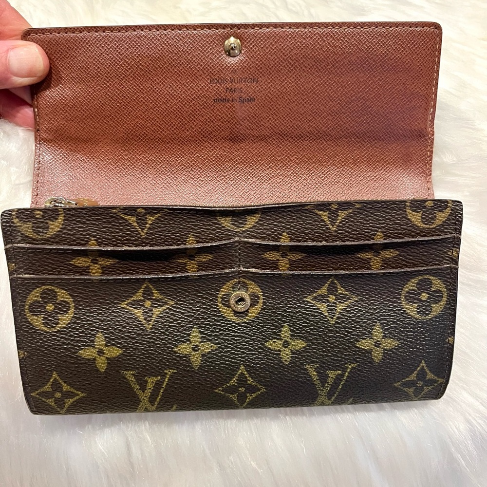 Authentic Louis Vuitton Sarah Wallet - Picture 7 of 12